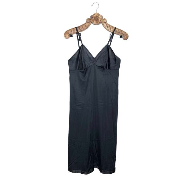 Vanity Fair Vintage Slip Black 1970s Midi Length Embroidered Flower V Neck 36 TT - Picture 1 of 8